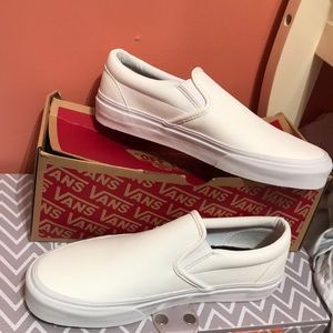 Brand new never worn white Vans